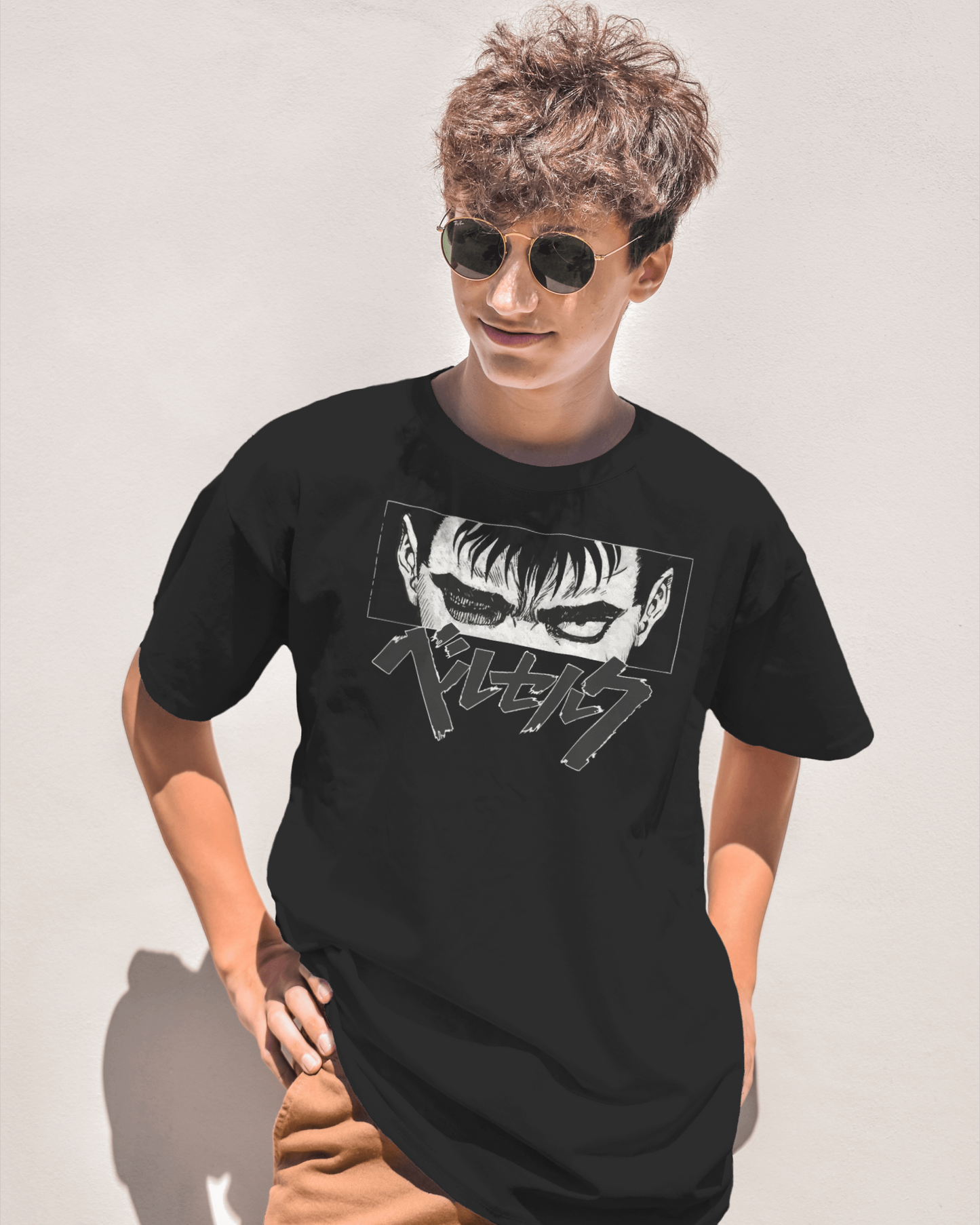 Berserk: Guts Oversize Tshirts